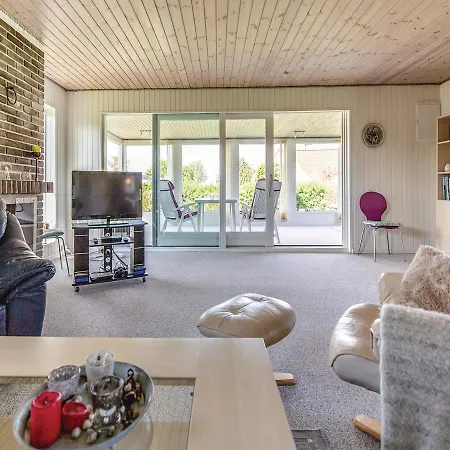 Two-bedroom Holiday In Slagelse Vakantiehuis Venemose